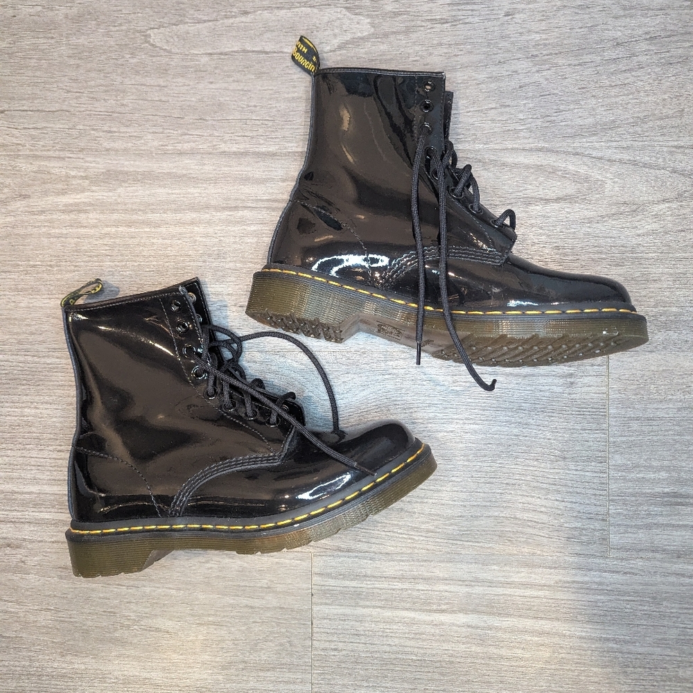 Doc Martens 1460W black Patent boots